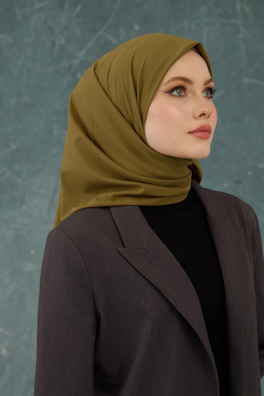 Eşarp Crepe Lycra Dark Olive Green إيشارب كريب لايكرا بلون أخضر زيتوني غامق