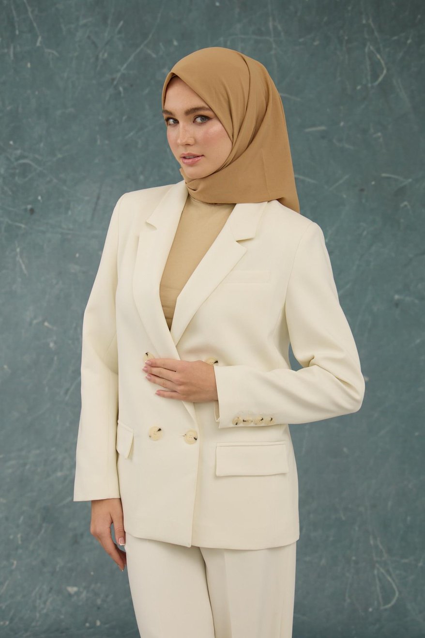 Eşarp Crepe Lycra Straw إيشارب كريب لايكرا بلون القش العسلي