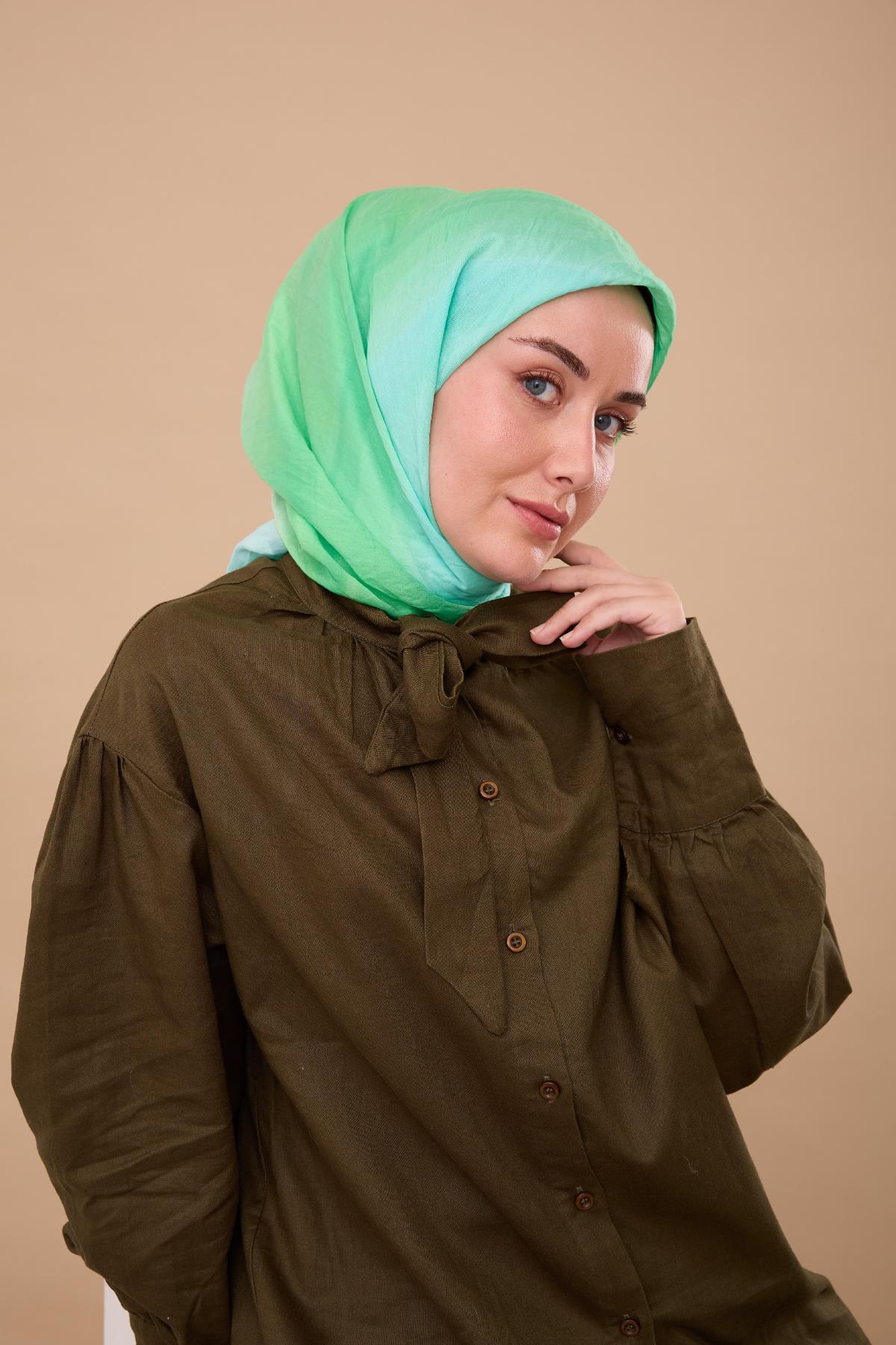 Olinda Scarf